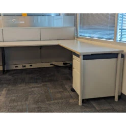 6×6 Global Evolve Used Buddy Station W Glass, Light Gray, White And Blue – Sold In Pods -Office Furniture Store 6x6 Global Evolve Used Cubicles Glass Light Gray White Blue Taupe 06