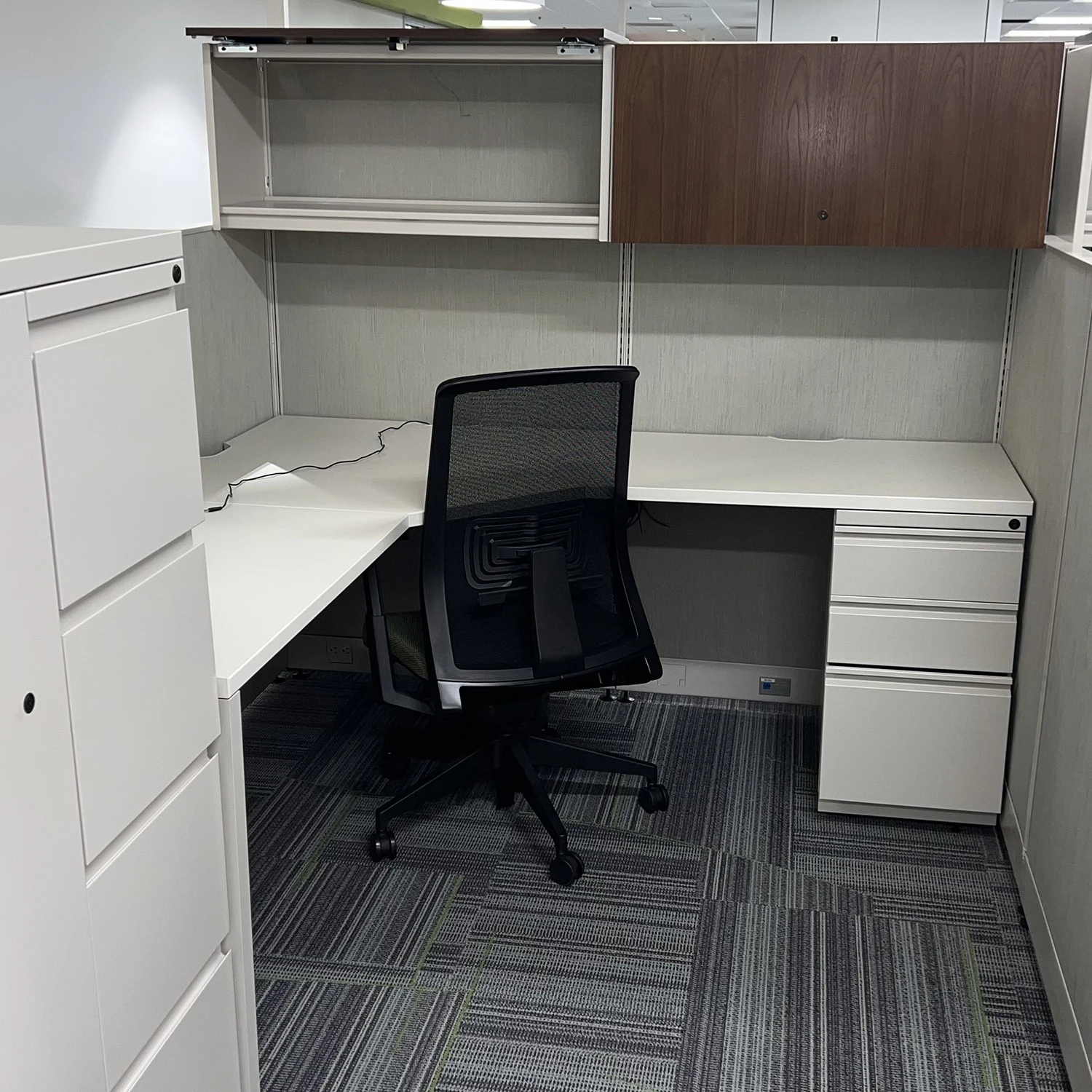 6×8 Haworth UniGroup Used Cubicles, Gray – Sold In Pods 4 6×8 Haworth UniGroup Used Cubicles, Gray – Sold In Pods - Image 4