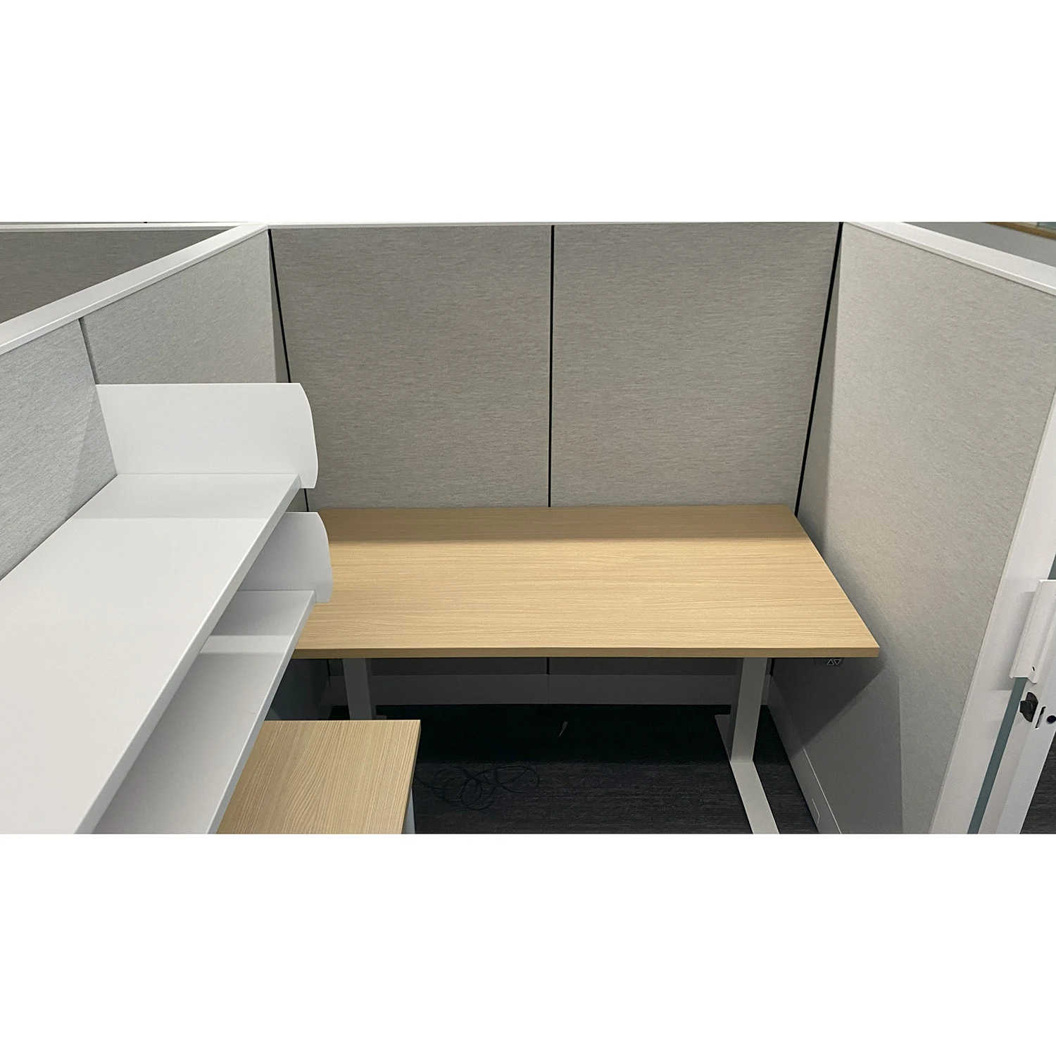 7×5 Knoll Dividends Used Cubicle W Sliding Door, Gray – Sold In Pods 3 7×5 Knoll Dividends Used Cubicle W Sliding Door, Gray – Sold In Pods - Image 3
