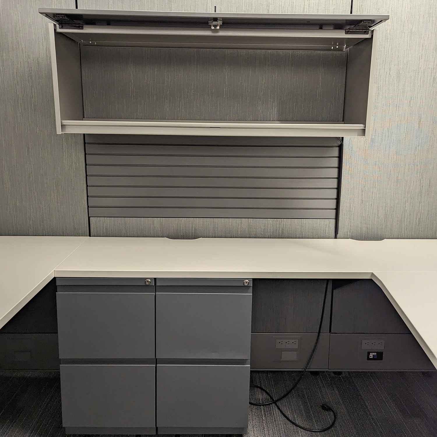 8×6 Haworth Compose Used Cubicle W Glass, Gray – Sold In Pods 8 8×6 Haworth Compose Used Cubicle W Glass, Gray – Sold In Pods - Image 8