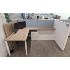 Herman Miller 7.5Γ5 Used Canvas Cubicle, White, Light Blue And Wood W Glass β Sold In Pods