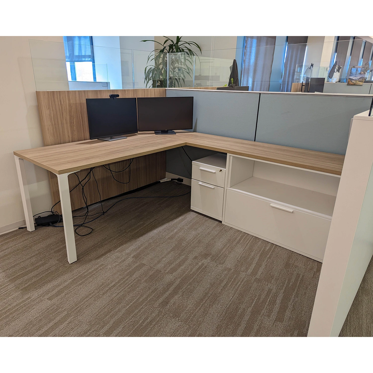 Herman Miller 7.5×5 Used Canvas Cubicle, White, Light Blue And Wood – Sold As Standalone 1 Herman Miller 7.5×5 Used Canvas Cubicle, White, Light Blue And Wood – Sold As Standalone
