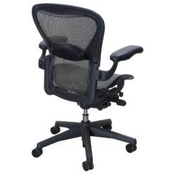 Herman Miller Aeron Used Size B Task Chair, Nickel -Office Furniture Store Herman Miller Aeron Nickel 03 3