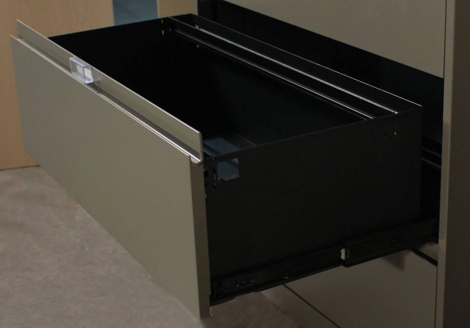 Steelcase 5 Drawer Taupe Used Lateral File 36 Inch 3 Steelcase 5 Drawer Taupe Used Lateral File 36 Inch - Image 3