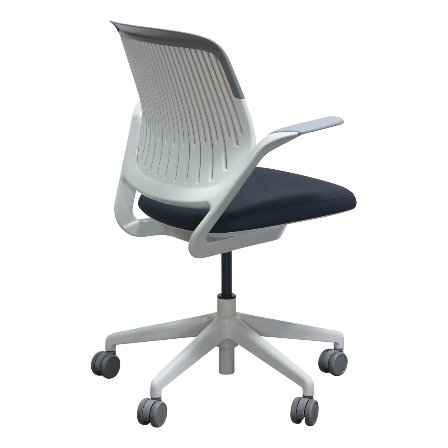 Steelcase Cobi Used Mesh Back Conference Chair, Red 2 Steelcase Cobi Used Mesh Back Conference Chair, Red - Image 2