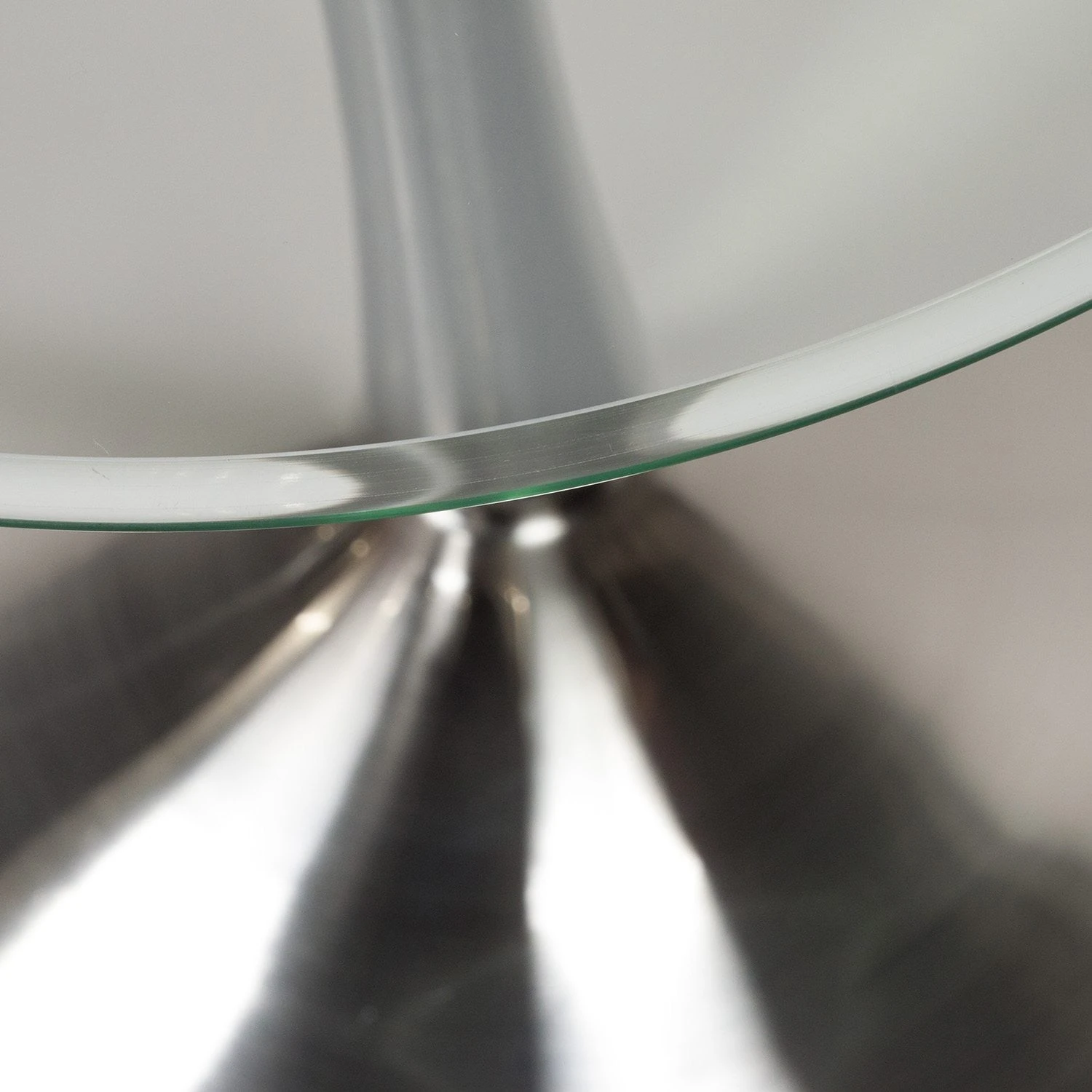 GoSIT New Glass Top Side Table 2 GoSIT New Glass Top Side Table - Image 2